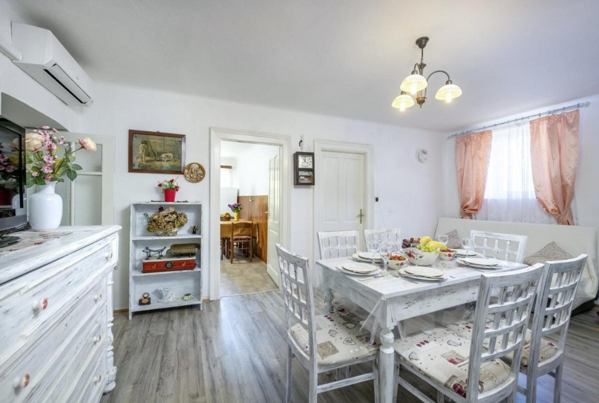 Marina Plomin In Plomin - Haus Fuer 6 Personen Villa Exteriör bild